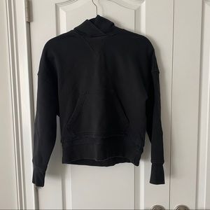 Lululemon Cropped Sweatshirt